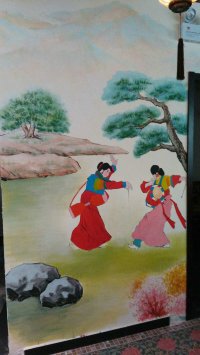 <b>高空彩绘作业</b>